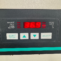 New Brunswick Innova 4300 Incubator Shaker image 2